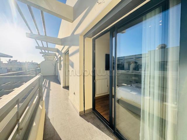 Appartement de deux chambres meublé à louer dans une jolie rue piétonne à Racine
