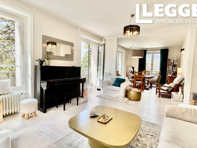 Appartement de F4 A VENDRE à Saint Gervais les Bains. Immeuble historique proche du télécabine
