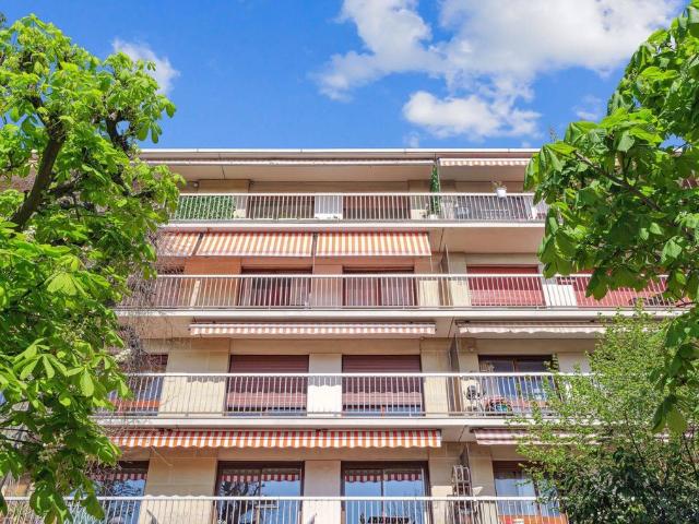 Appartement de 4 chambres de luxe en vente à Nogent sur Marne, France