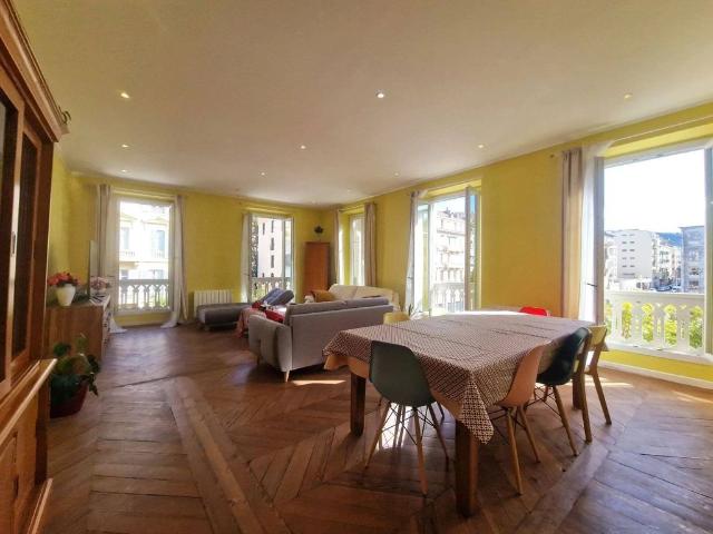 Appartement de luxe de 144 m2 en vente Nice, Provence Alpes Côte d'Azur