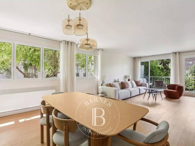 Appartement de luxe de 104 m2 en location Motte Picquet, Commerce, Necker, France