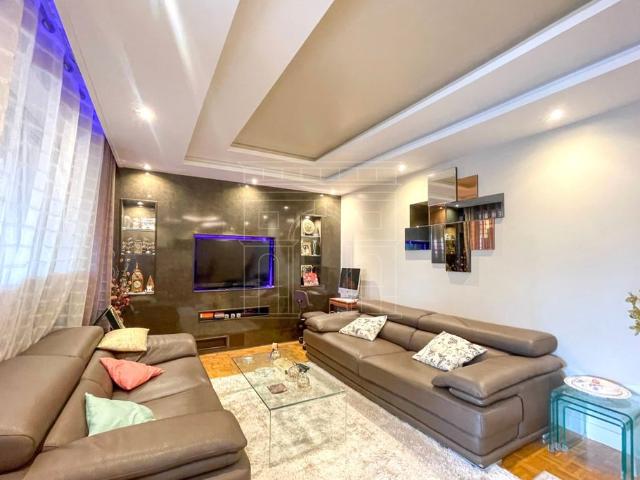 Appartement de luxe de 106 m2 en vente Courbevoie, France