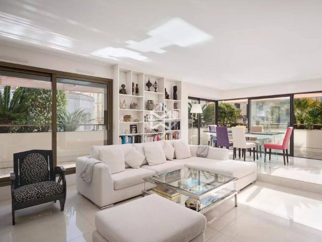 Appartement de luxe de 108 m2 en location Cannes, Provence Alpes Côte d'Azur