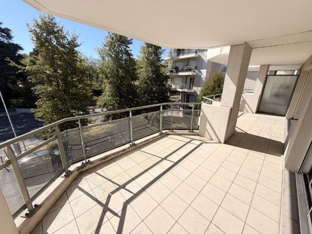 Appartement de luxe de 109 m2 en vente Saint Julien en Genevois, Auvergne Rhône Alpes