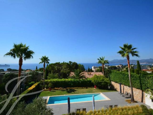 Appartement de luxe de 210 m2 en location Cannes, Provence Alpes Côte d'Azur