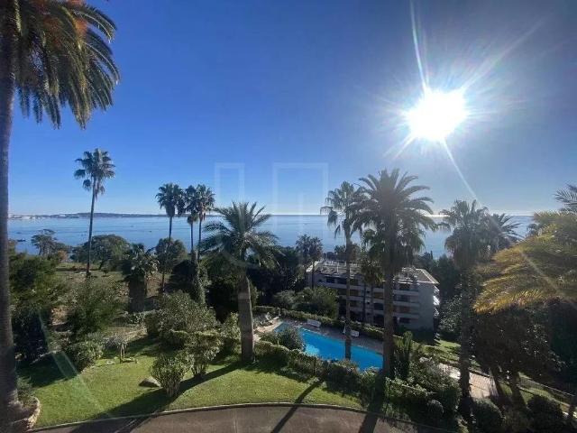 Appartement de luxe de 2 chambres en vente à Vallauris, Provence Alpes Côte d'Azur