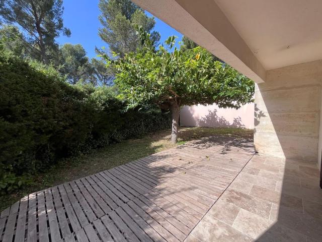 Appartement de luxe de 2 chambres en vente à Aix en Provence, Provence Alpes Côte d'Azur