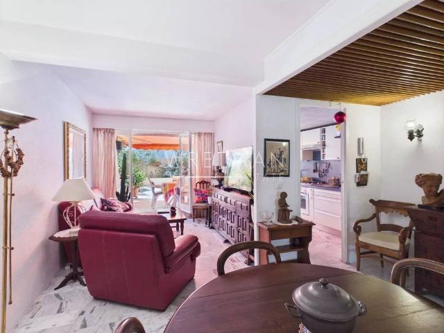 Appartement de luxe de 2 chambres en vente à Antibes, France