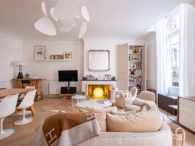 Appartement de luxe de 2 chambres en vente à Bordeaux, France
