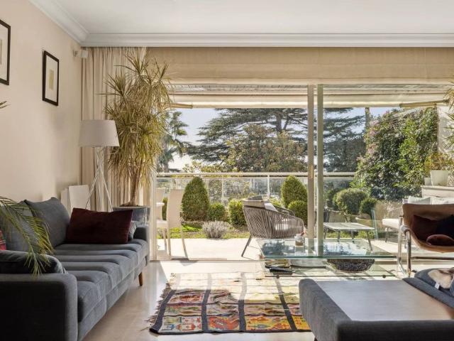 Appartement de luxe de 2 chambres en vente à Cannes, France