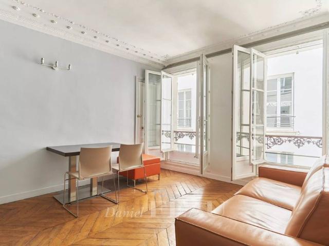 Appartement de luxe de 2 chambres en vente à Chatelet les Halles, Louvre Tuileries, Palais Royal, France