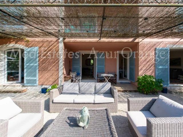 Appartement de luxe de 2 chambres en vente à Cogolin, France