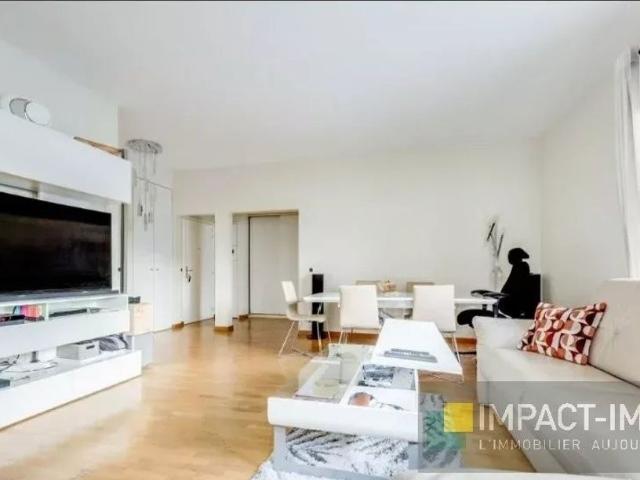 Appartement de luxe de 2 chambres en vente à Courbevoie, France