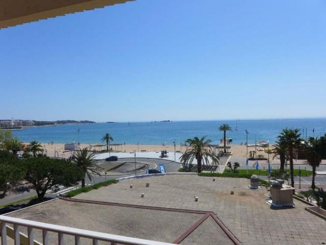 Appartement de luxe de 2 chambres en vente à Fréjus, France