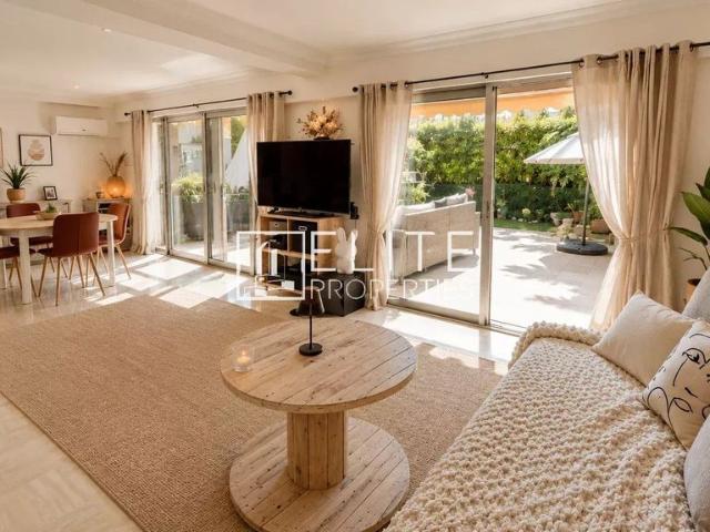 Appartement de luxe de 2 chambres en vente à Le Cannet, France