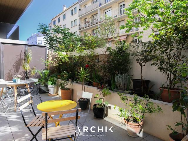 Appartement de luxe de 2 chambres en vente à Marseille, France