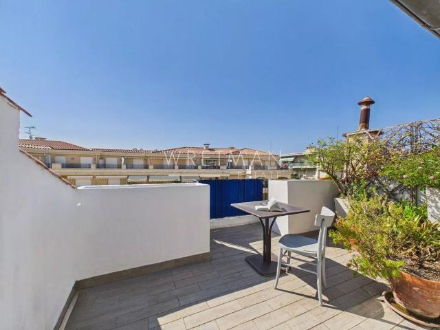 Appartement de luxe de 2 chambres en vente à Menton, France