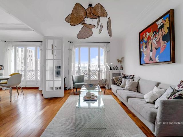 Appartement de luxe de 2 chambres en vente à Monceau, Courcelles, Ternes, Paris, Île de France