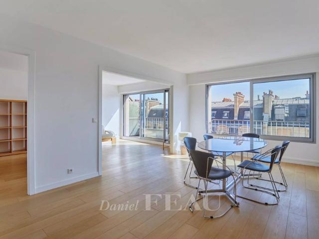 Appartement de luxe de 2 chambres en vente à Monceau, Courcelles, Ternes, Paris, Île de France