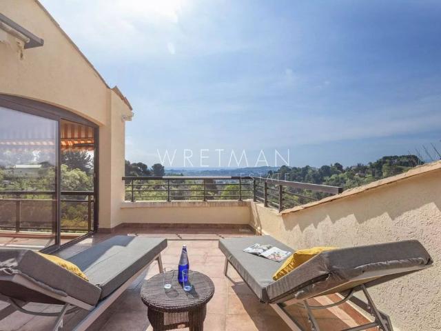 Appartement de luxe de 2 chambres en vente à Mougins, France