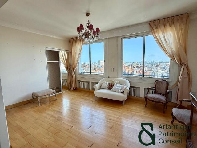 Appartement de luxe de 2 chambres en vente à Nantes, France