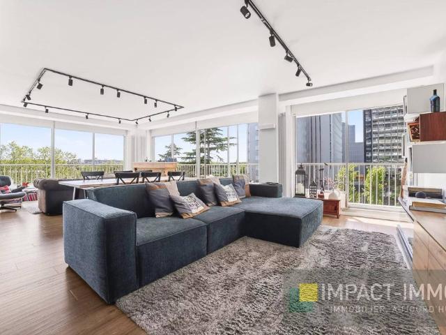 Appartement de luxe de 2 chambres en vente à Puteaux, France