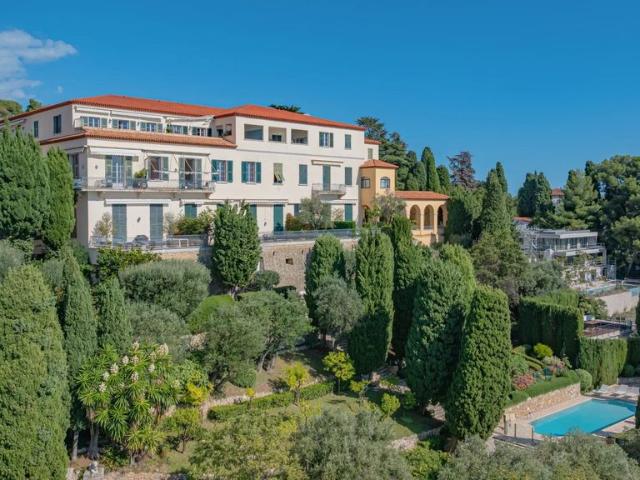 Appartement de luxe de 2 chambres en vente à Roquebrune Cap Martin, Provence Alpes Côte d'Azur