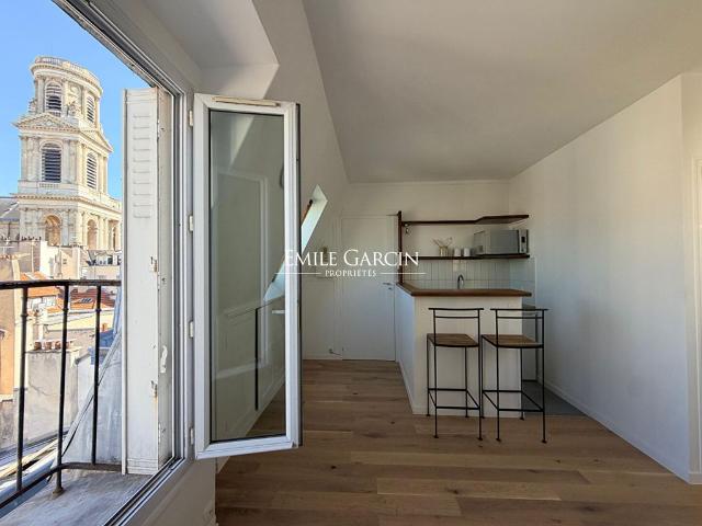Appartement de luxe de 2 pièces en location à Saint Germain, Odéon, Monnaie, Paris, Île de France