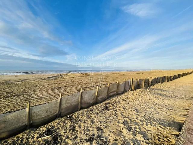 Appartement de luxe de 2 pièces en vente à Benerville sur Mer, France