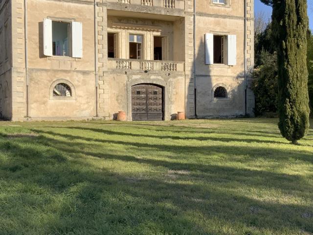 Appartement de luxe de 3 chambres en vente à Uzès, Occitanie