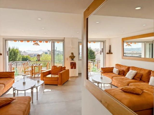 Appartement de luxe 3 chambres en vente à Juan les Pins, France