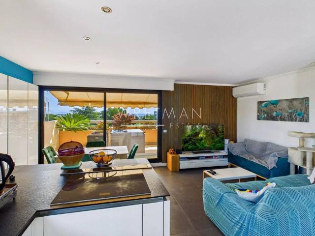 Appartement de luxe de 3 chambres en vente à Antibes, France