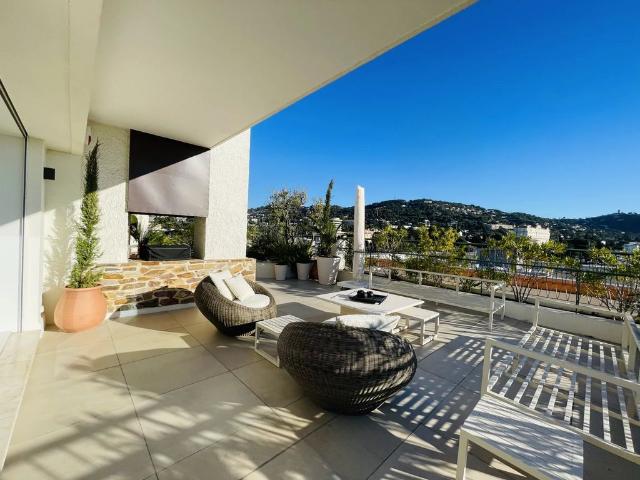 Appartement de luxe de 3 chambres en vente à Cannes, France