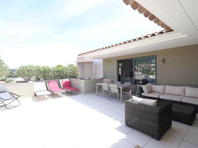 Appartement de luxe de 3 chambres en vente à Cavalaire sur Mer, Provence Alpes Côte d'Azur