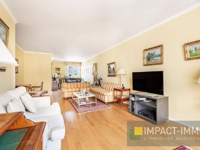 Appartement de luxe de 3 chambres en vente à Courbevoie, Île de France