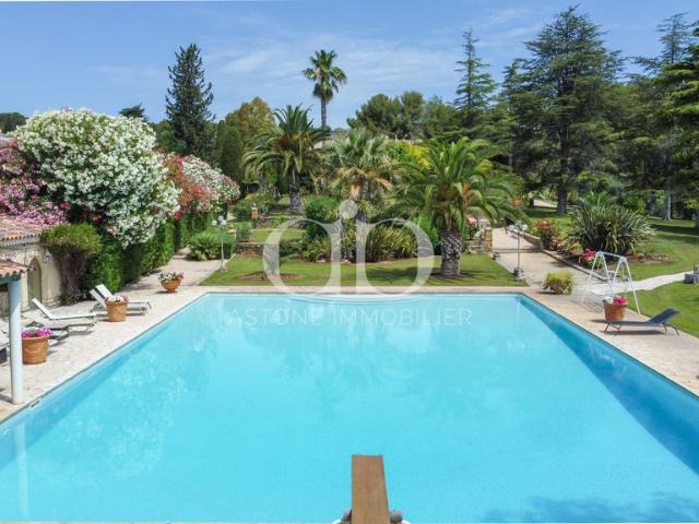 Appartement de luxe de 3 chambres en vente à La Ciotat, France