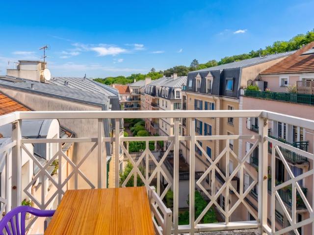 Appartement de luxe de 3 chambres en vente à Le Plessis Robinson, France