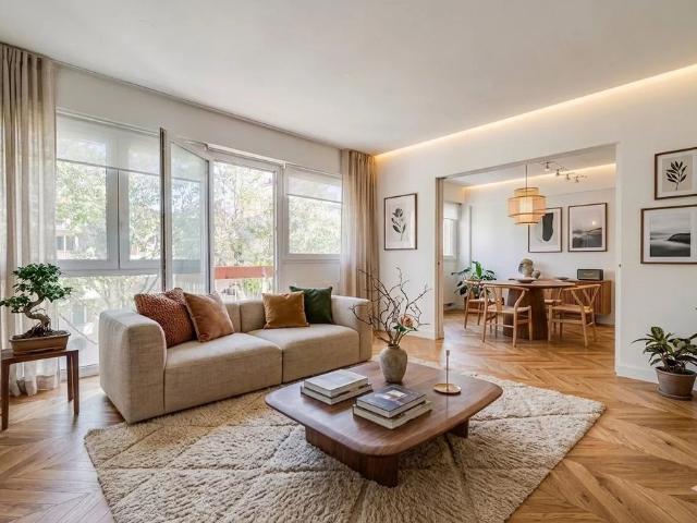 Appartement de luxe de 3 chambres en vente à Monceau, Courcelles, Ternes, Paris, Île de France