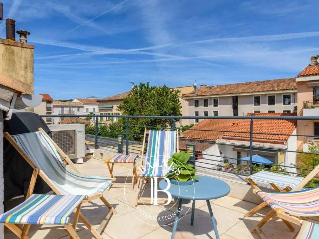 Appartement de luxe de 3 chambres en vente à Sanary sur Mer, Provence Alpes Côte d'Azur
