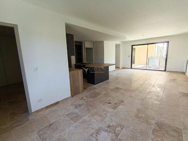 Appartement de luxe de 3 chambres en vente à Saint Rémy de Provence, France