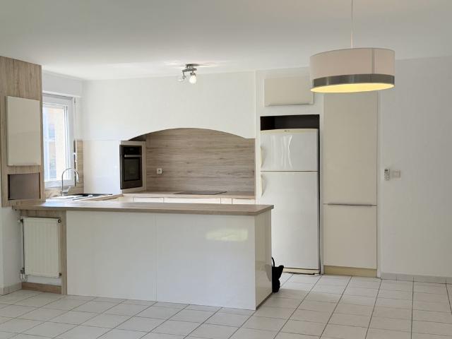 Appartement de luxe de 3 pièces en location à Aubagne, France