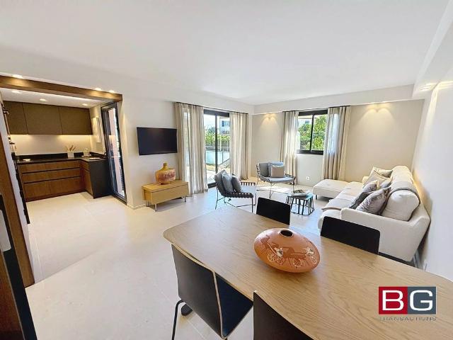 Appartement de luxe de 3 pièces en vente à Antibes, Provence Alpes Côte d'Azur