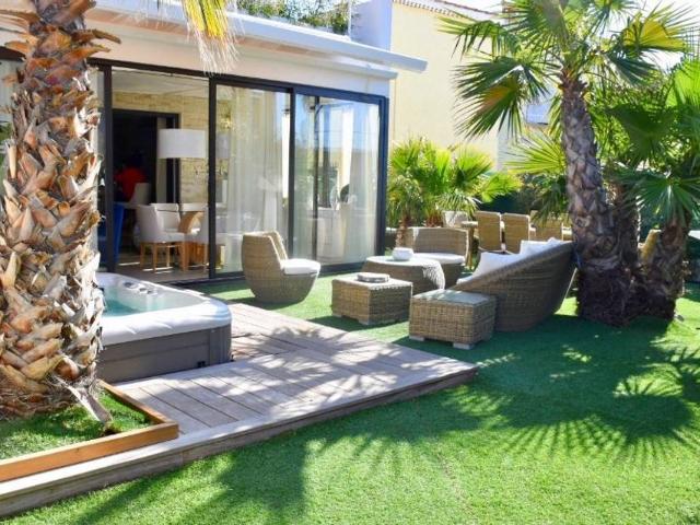 Appartement de luxe de 3 pièces en vente à Hyères, Provence Alpes Côte d'Azur