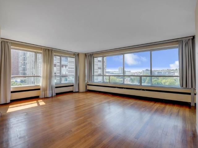 Appartement de luxe de 3 pièces en vente à Motte Picquet, Commerce, Necker, France