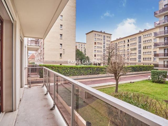 Appartement de luxe de 3 pièces en vente à Motte Picquet, Commerce, Necker, Paris, Île de France