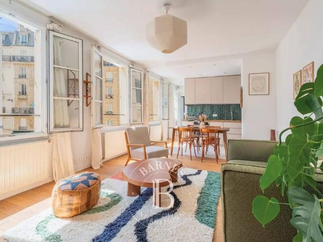 Appartement de luxe de 3 pièces en vente à Montmartre, Abbesses, Grandes Carrières, France