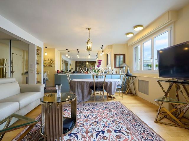 Appartement de luxe de 3 pièces en vente à Neuilly sur Seine, France