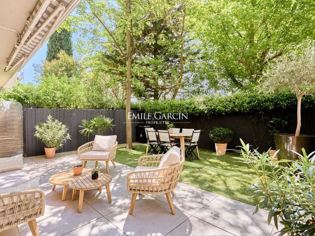 Appartement de luxe de 3 pièces en vente à Neuilly sur Seine, France