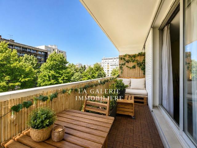 Appartement de luxe de 3 pièces en vente à Puteaux, Île de France