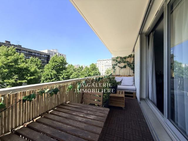 Appartement de luxe 2 chambres en vente à Puteaux, France